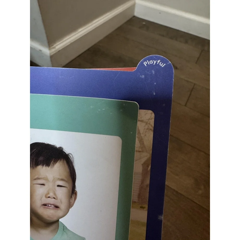 Lovevery Feelings‎ Mirror & Emotion Cards Montessori Toddler Learning Toy Faces